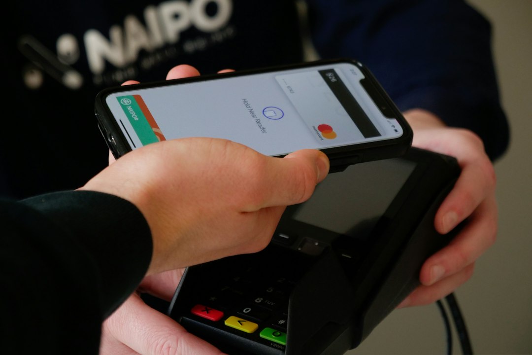 smartphone cash payment
